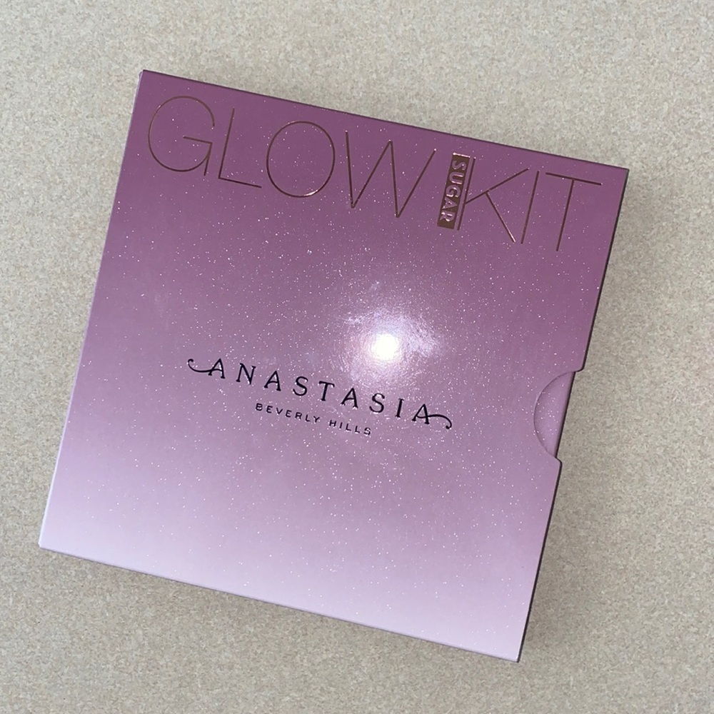 BRAND NEW ANASTASIA GLOW KIT